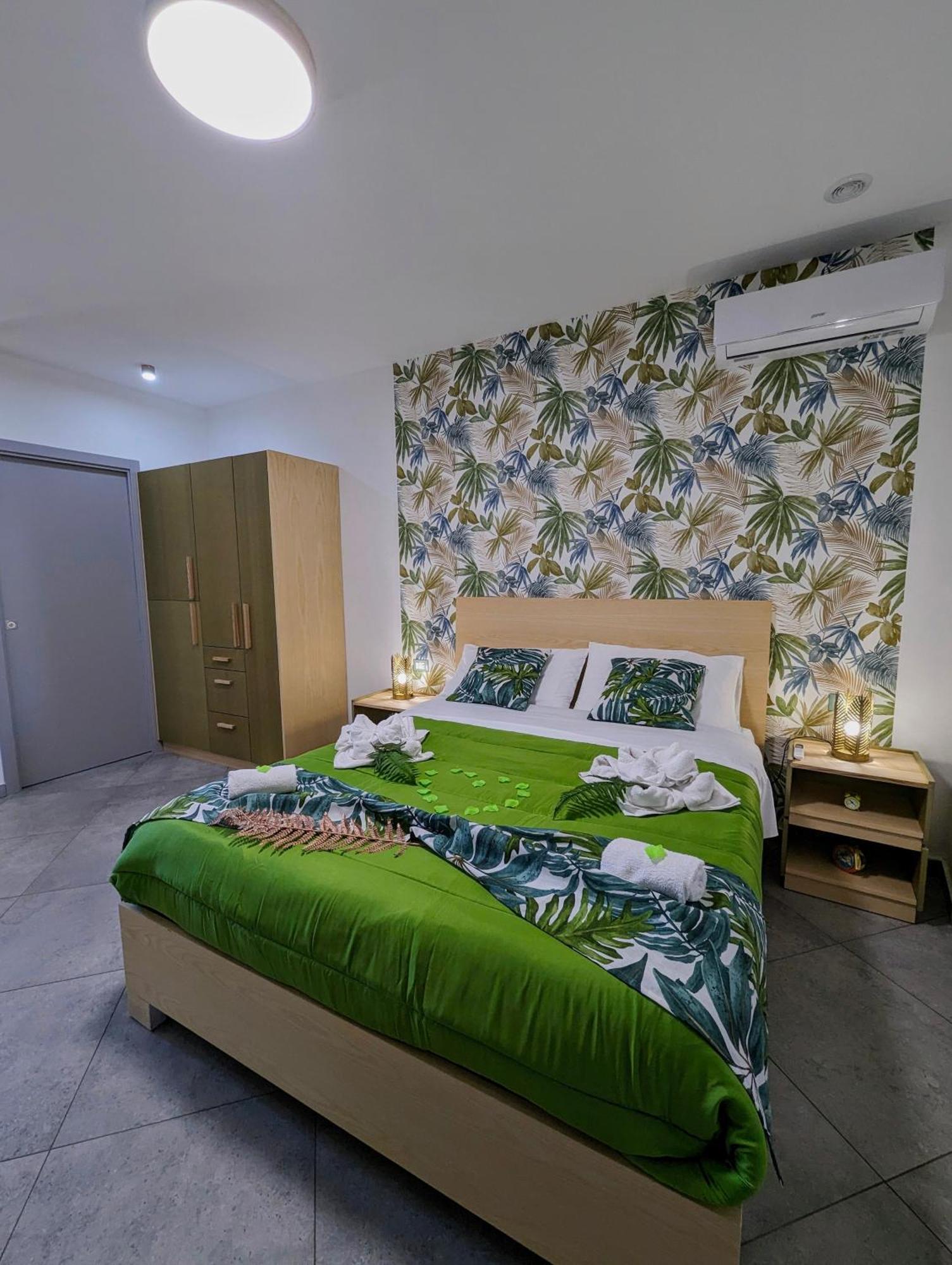 I Colori Della Sicilia Apartment ชีนิซี ภายนอก รูปภาพ