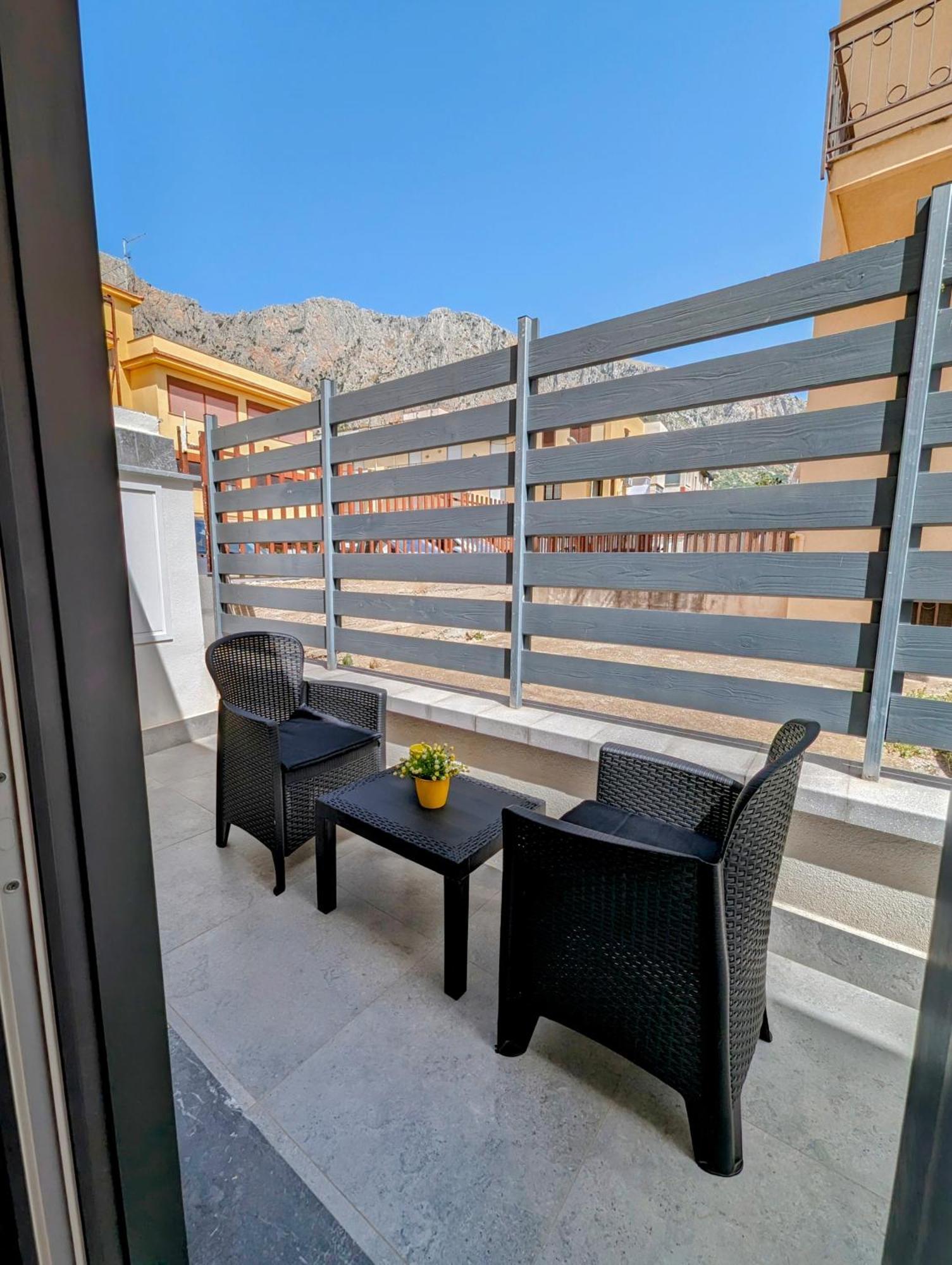 I Colori Della Sicilia Apartment ชีนิซี ภายนอก รูปภาพ