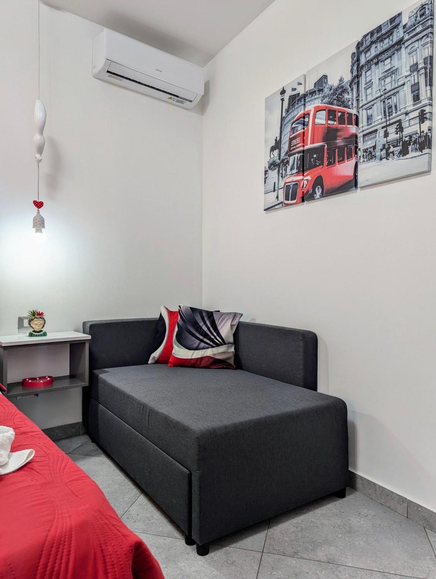 I Colori Della Sicilia Apartment ชีนิซี ภายนอก รูปภาพ