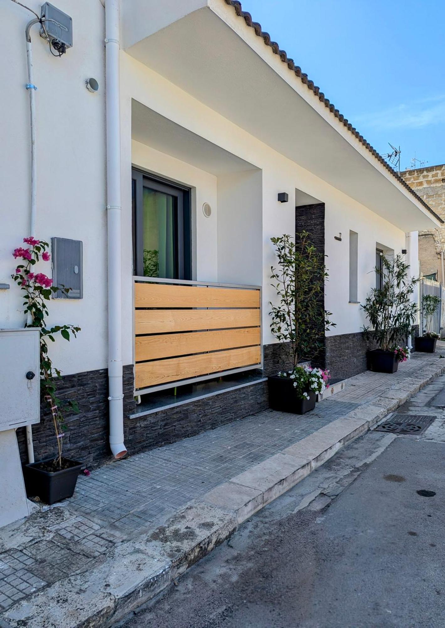I Colori Della Sicilia Apartment ชีนิซี ภายนอก รูปภาพ